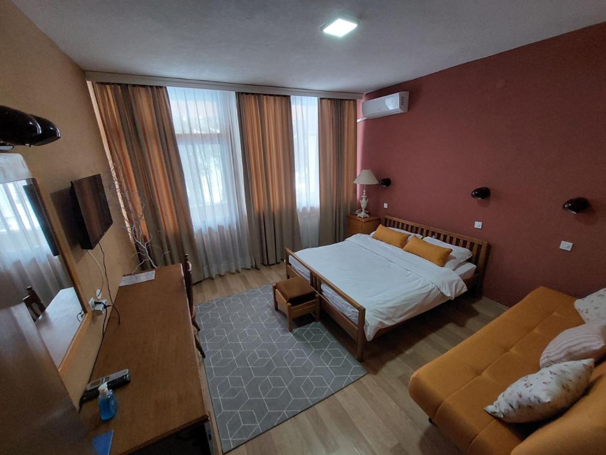 Lakeview Hotel And Resort Otesevo Экстерьер фото